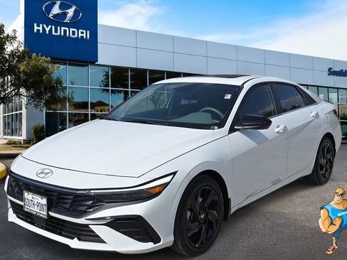 Certified 2026 Hyundai Elantra SEL Sport Premium FWD image 1