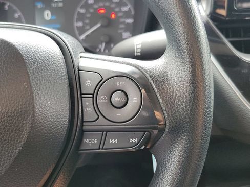 Certified 2025 Toyota Corolla LE FWD image 21
