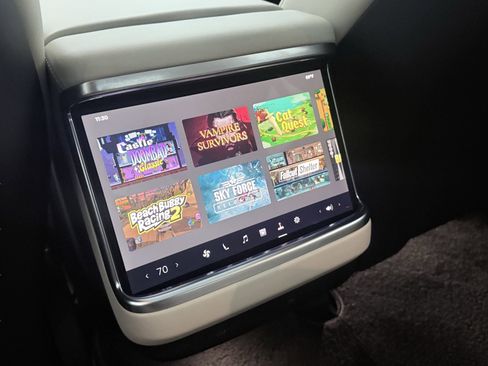 Used 2023 Tesla Model S Plaid image 58