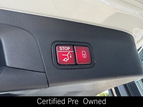 Used 2024 Mercedes-Benz GLS 450 4MATIC image 39