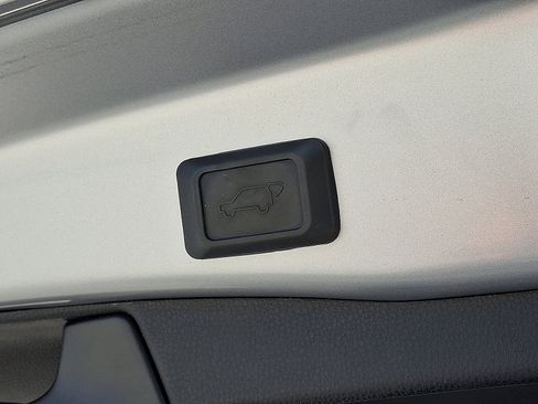 Certified 2021 Toyota RAV4 XLE Premium image 30