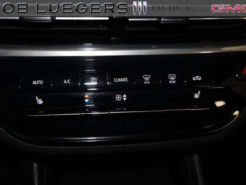 Certified 2024 Buick Envista Avenir FWD image 28
