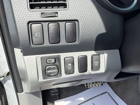 Used 2010 Toyota Tacoma 4x4 Access Cab V6 image 18