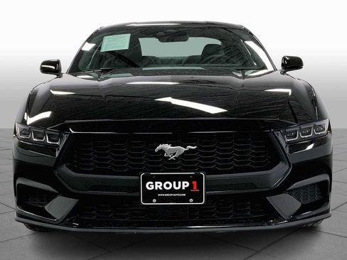 Used 2024 Ford Mustang Premium image 4