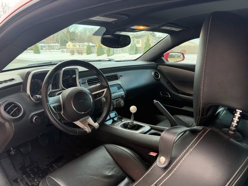 Used 2010 Chevrolet Camaro SS image 21
