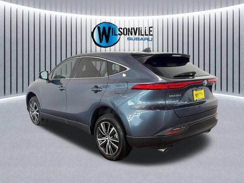 Used 2023 Toyota Venza LE AWD/4WD image 8