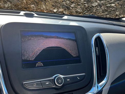 Used 2020 Chevrolet Equinox LS w/ LPO, Cargo Package image 17