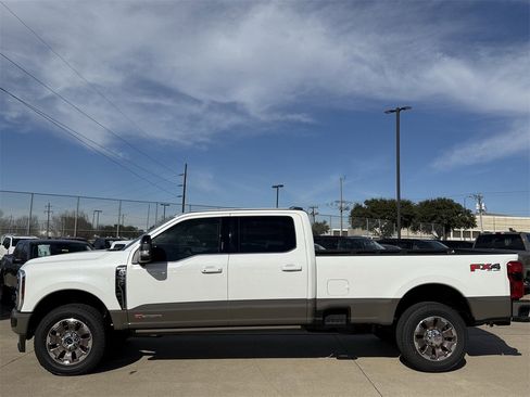New 2026 Ford F350 King Ranch w/ FX4 Off-Road Package image 3