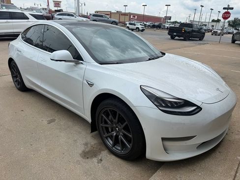 Used 2020 Tesla Model 3 Standard Range Plus RWD image 17