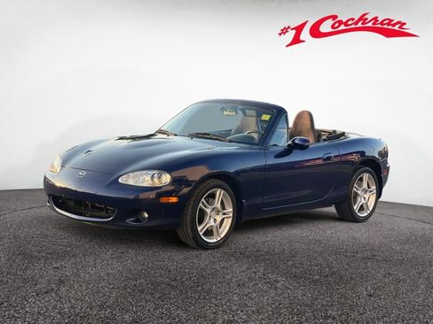 Used 2004 MAZDA MX-5 Miata w/ Convenience Pkg RWD image 26