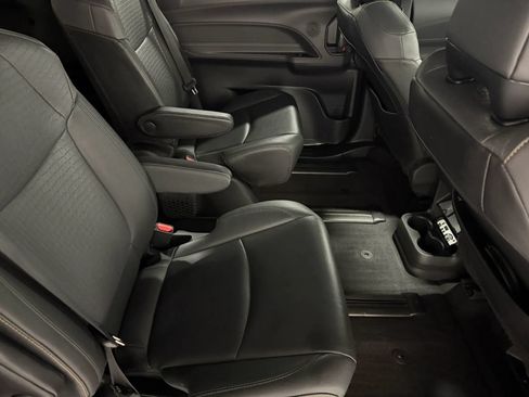 Used 2022 Toyota Sienna XLE Woodland Edition w/ Protection Package (TMS) AWD/4WD image 58
