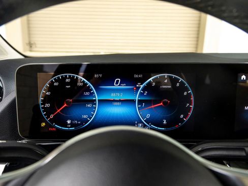 Used 2023 Mercedes-Benz GLA 250 image 16