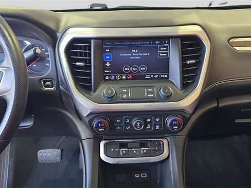 Used 2023 GMC Acadia SLE w/ Driver Convenience Package image 18