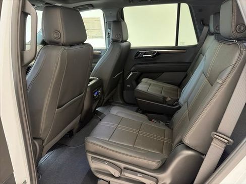 New 2026 Chevrolet Tahoe High Country AWD/4WD image 14