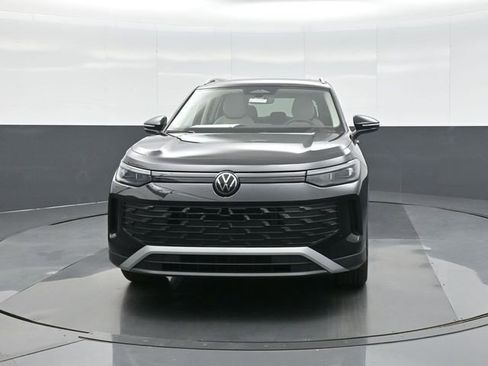 New 2026 Volkswagen Tiguan SE AWD/4WD image 2