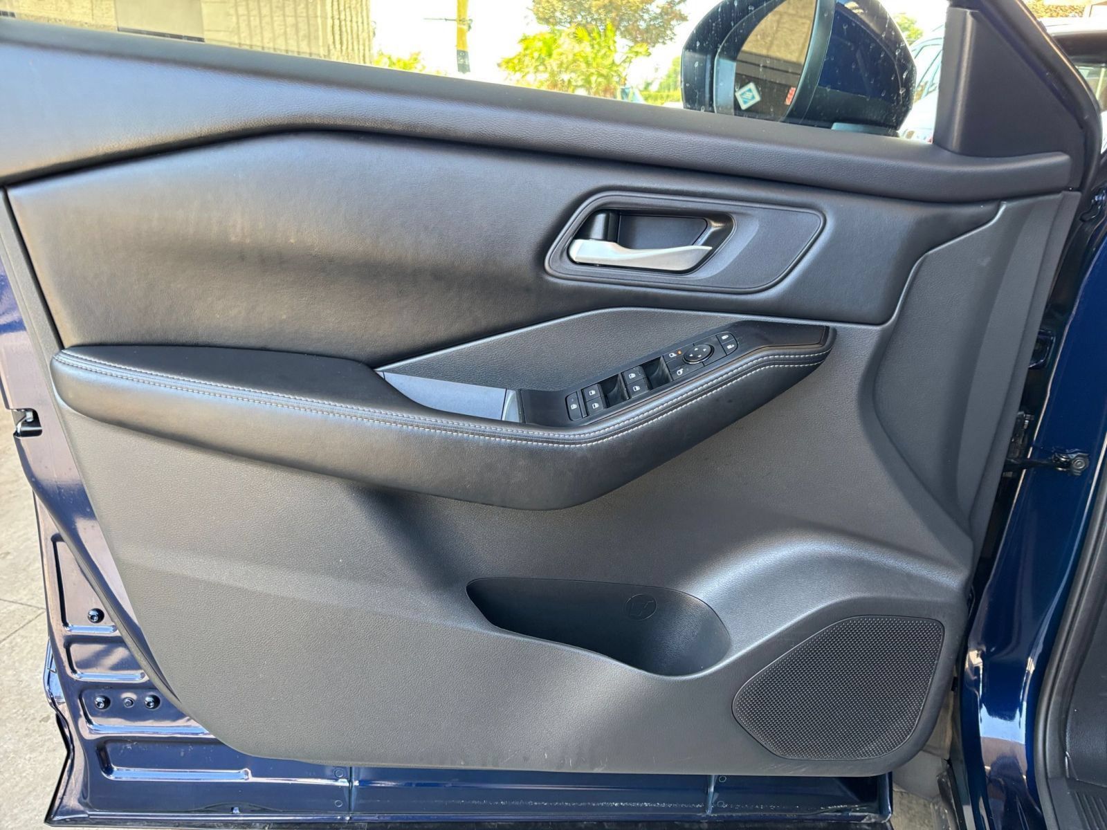 Used 2026 Nissan Rogue SV AWD/4WD image 18