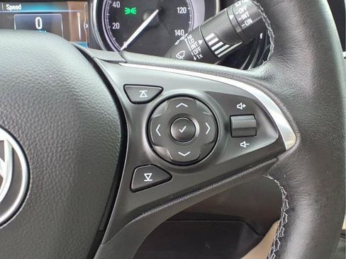 Used 2020 Buick Envision Essence w/ Experience Buick Package FWD image 18