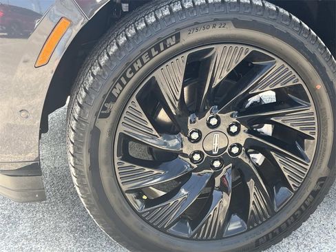 New 2025 Lincoln Navigator Reserve w/ Jet Appearance Package image 8