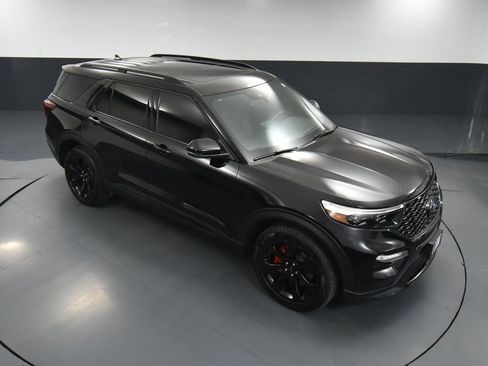 Used 2024 Ford Explorer ST w/ Technology Package image 69