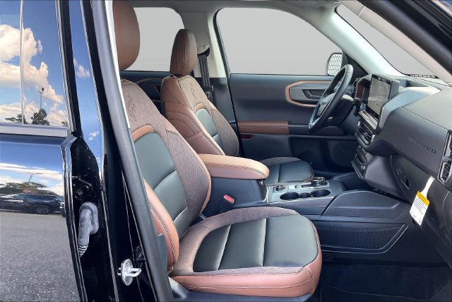 New 2026 Ford Bronco Sport Outer Banks AWD/4WD image 9