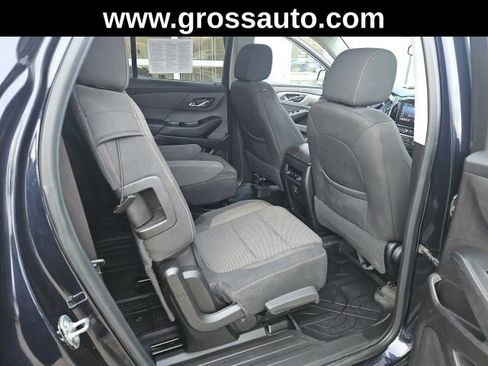 Used 2020 Chevrolet Traverse LT w/ Driver Confidence II Package AWD/4WD image 33