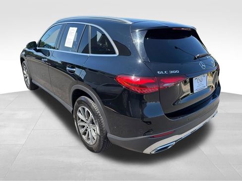 Used 2024 Mercedes-Benz GLC 300 4MATIC image 5