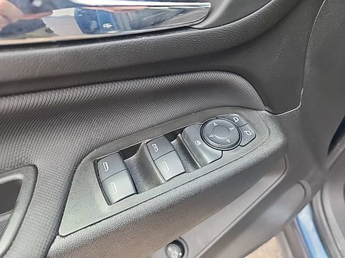 Used 2024 Chevrolet Equinox RS w/ RS Leather Package AWD/4WD image 8