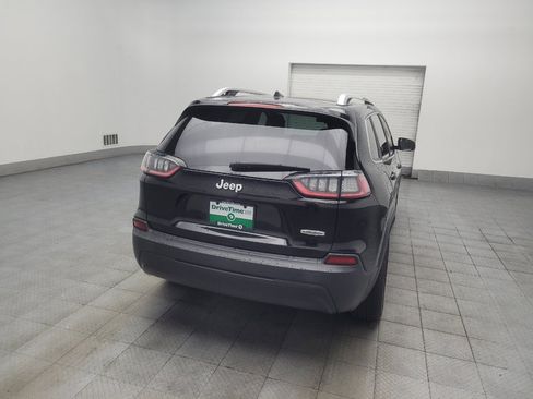 Used 2019 Jeep Cherokee Latitude w/ Popular Appearance Group FWD image 7