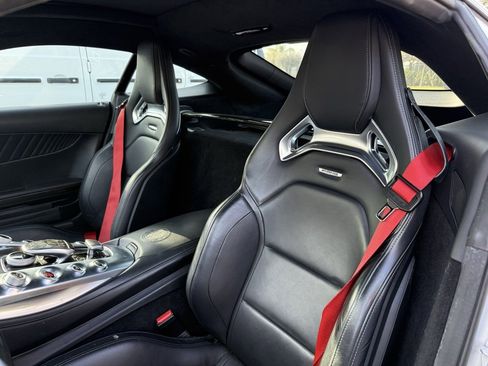 Used 2016 Mercedes-Benz AMG GT S image 3