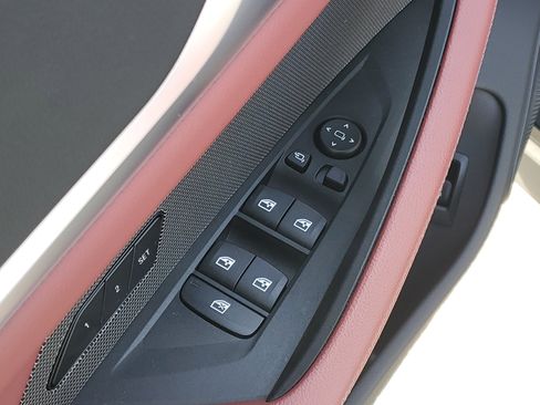 Used 2024 BMW i4 eDrive40 w/ M Sport Package image 6