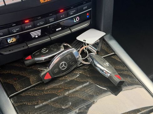Used 2016 Mercedes-Benz E 350 Sedan image 35