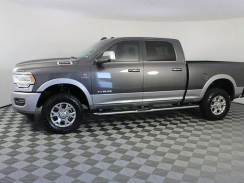 Used 2020 RAM 2500 Laramie AWD/4WD image 2