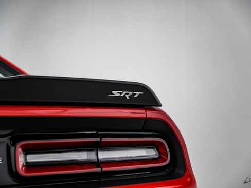 Used 2018 Dodge Challenger SRT Demon RWD image 17