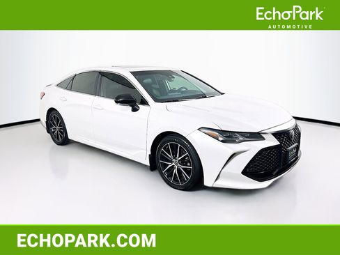 Used 2019 Toyota Avalon Touring w/ Advanced Safety Package FWD image 1