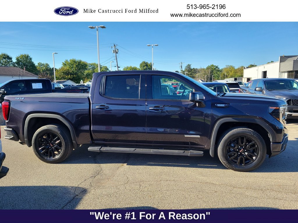 Used 2022 GMC Sierra 1500 Elevation w/ Elevation Premium Package AWD/4WD image 6