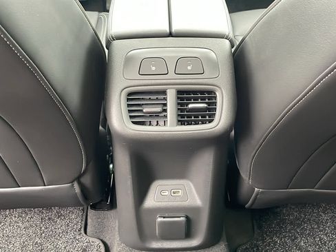 Certified 2023 Buick Envision Avenir image 24