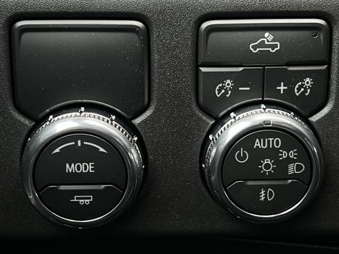 New 2026 GMC Sierra 1500 Elevation image 15