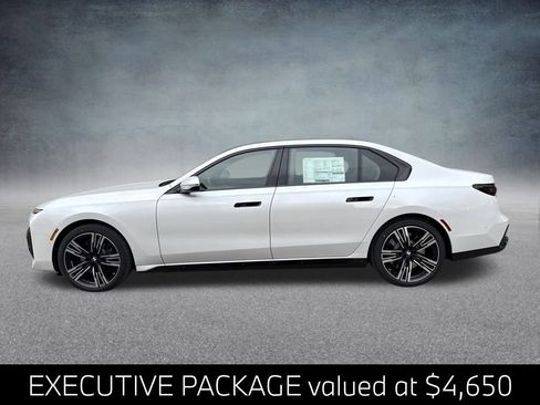 New 2026 BMW 760i xDrive w/ Executive Package image 2