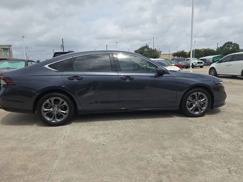 Certified 2023 Honda Accord EX-L image 2