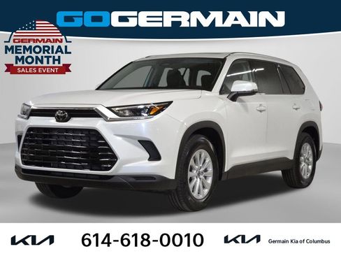 Used 2025 Toyota Grand Highlander AWD image 1