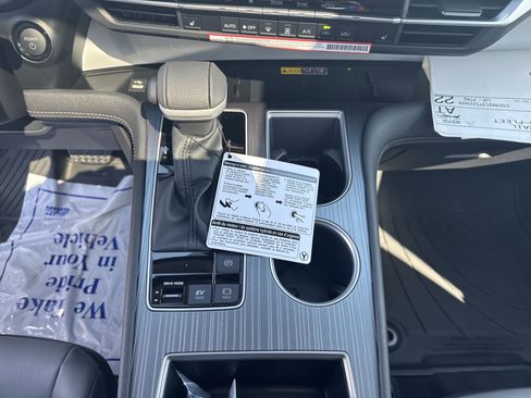 New 2026 Toyota Sienna XLE image 21