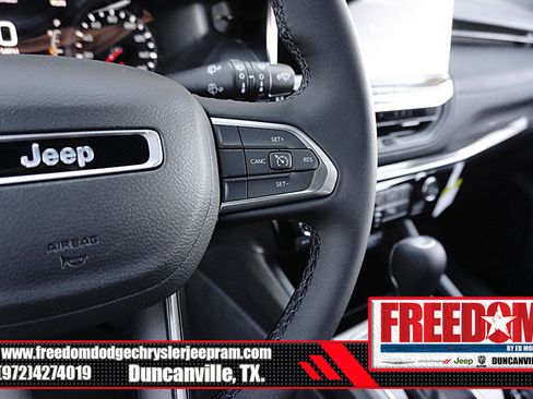 New 2026 Jeep Compass Latitude image 27