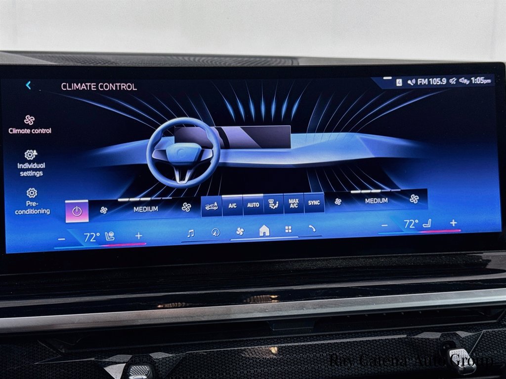 Used 2024 BMW X7 xDrive40i w/ M Sport Package AWD/4WD image 16
