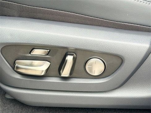 New 2026 Lexus LX 700h Luxury image 27