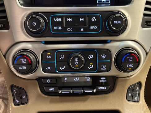 Used 2019 GMC Yukon SLT w/ Premium Edition image 25