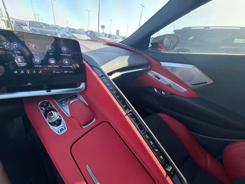 Used 2021 Chevrolet Corvette Stingray Preferred Conv w/ Z51 Performance Package RWD image 13