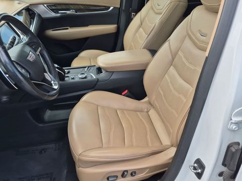 Used 2022 Cadillac XT6 Sport w/ Platinum Package AWD/4WD image 16