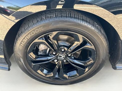 Certified 2025 Honda Accord SE image 35