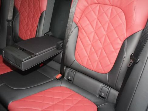 New 2026 BMW X6 xDrive40i w/ Executive Package image 21