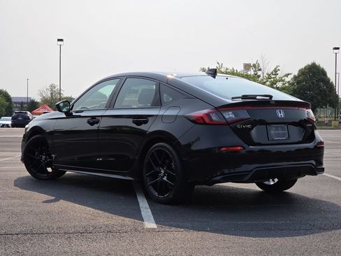 Used 2023 Honda Civic Sport image 20